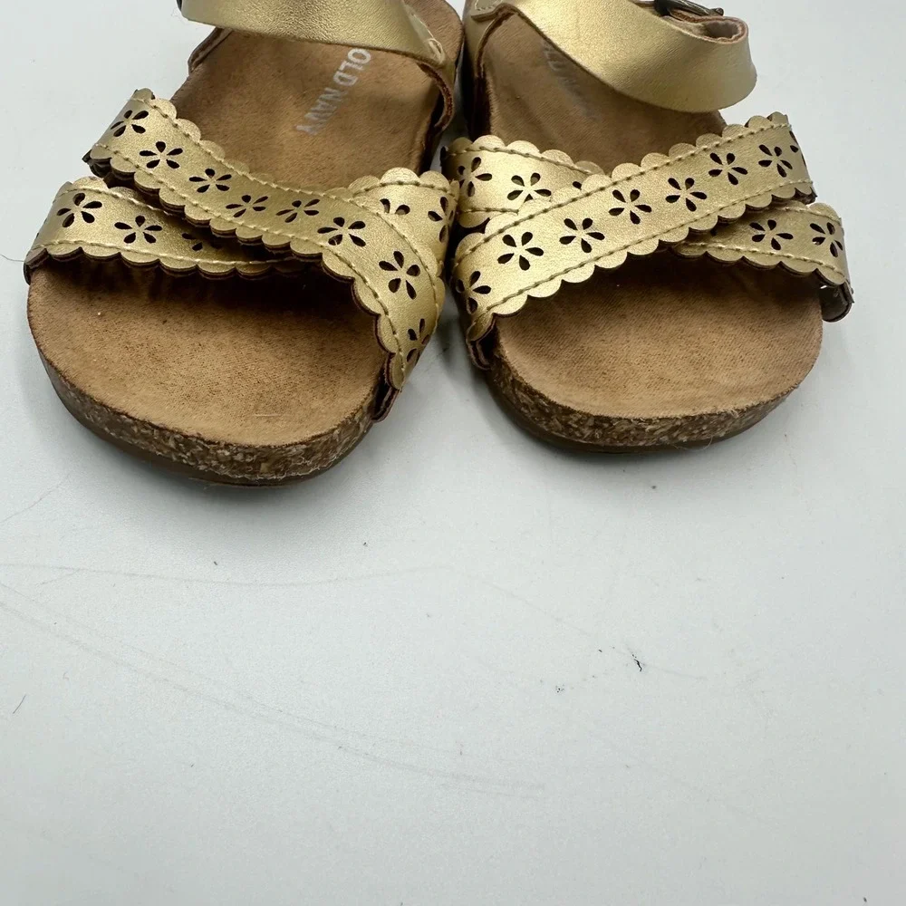 Old Navy Sandals Infant 12-18M Gold Floral Scalloped Cut Metallic Summer Boho